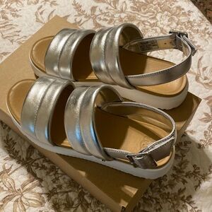 Ugg sandals silver 8.5 NIB